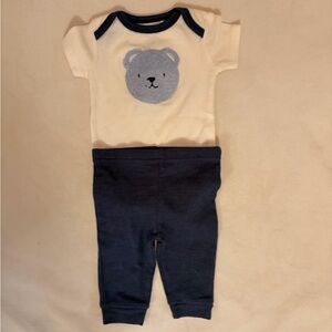 Adorable Bear Baby Outfit in Cream and Navy 3/6 mos